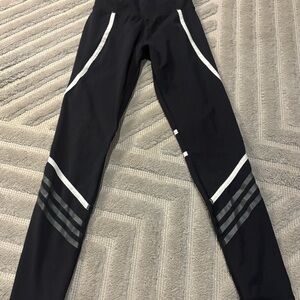 Small women’s adidas leggings Black and White